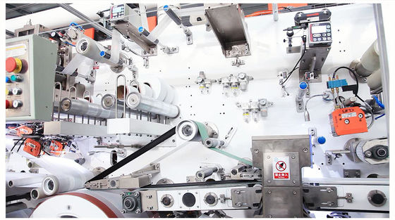 Full Servo 0.8Mpa 600PPM Fluff Type Diaper Production Line