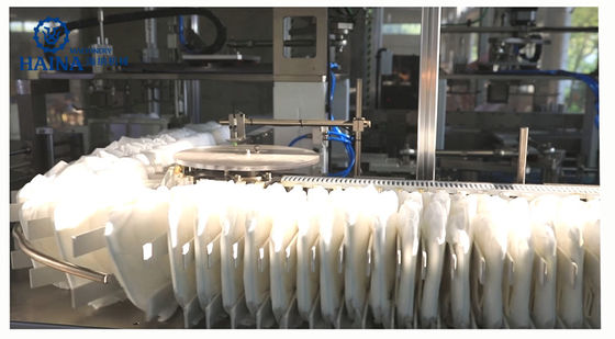 85% Efficiency 0.6Mpa 95T Lady Menstrual Pad Making Machine