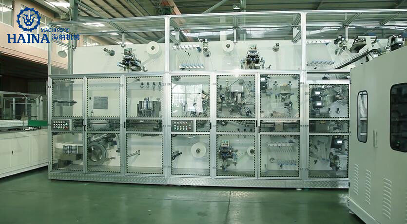 CE HMI Touch Screen 0.6Mpa S M L XL Pulp SAP Adult Diaper Machine